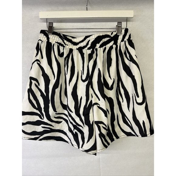 SET 2 pc Wrenn Button Front Shirt  AFRM brand White black short sleeve pocket M - Picture 6 of 7